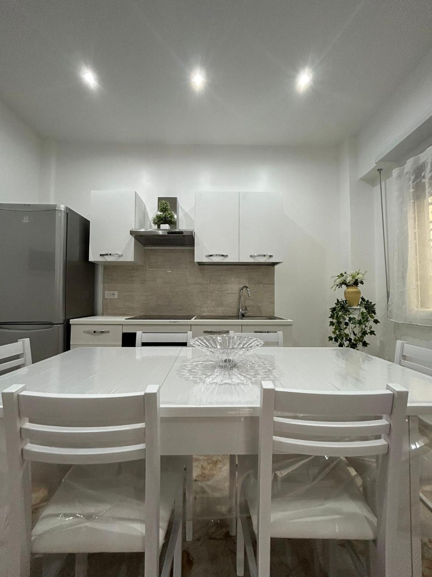 A & F Apartment โรม ภายนอก รูปภาพ