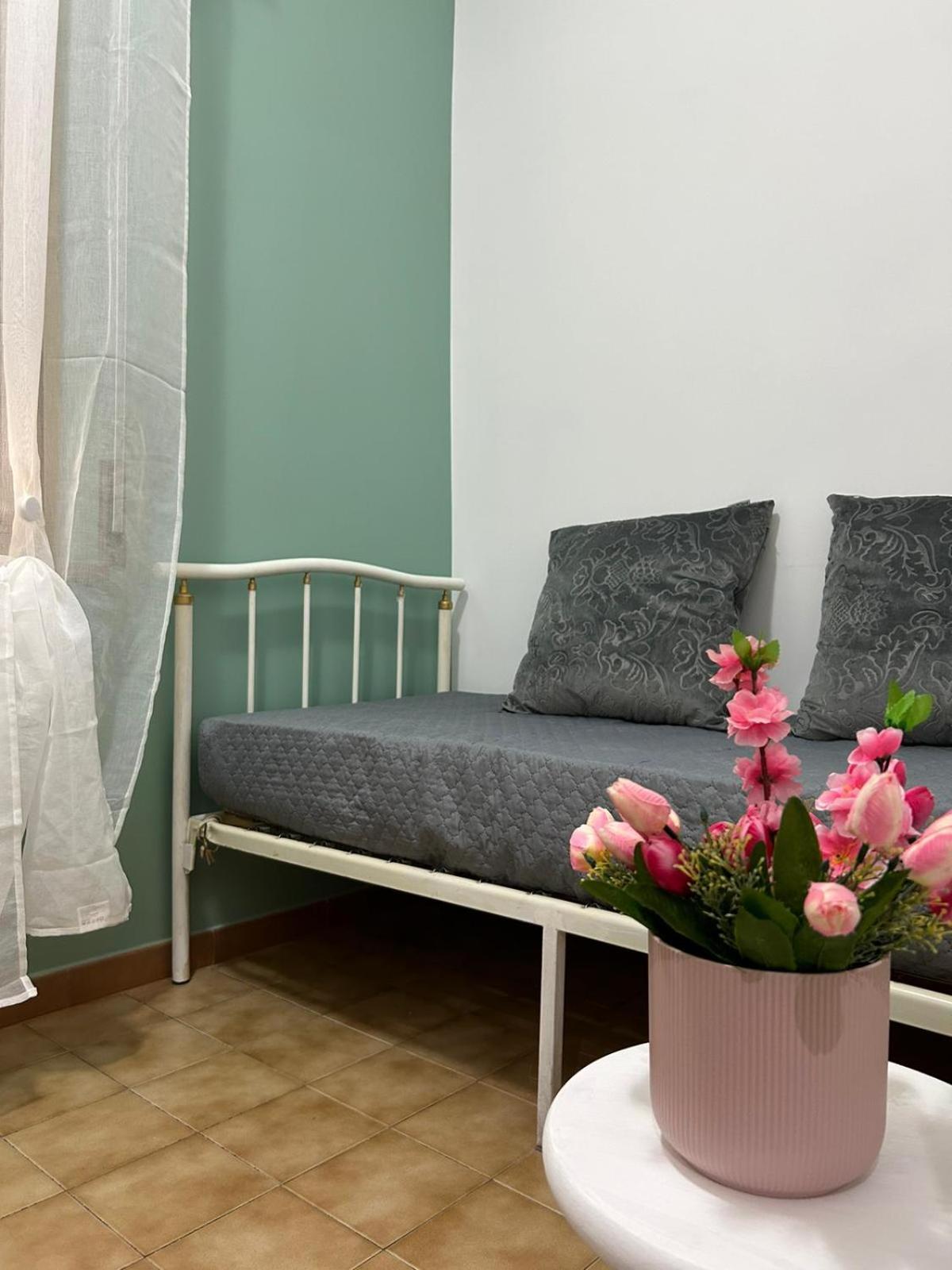 A & F Apartment โรม ภายนอก รูปภาพ