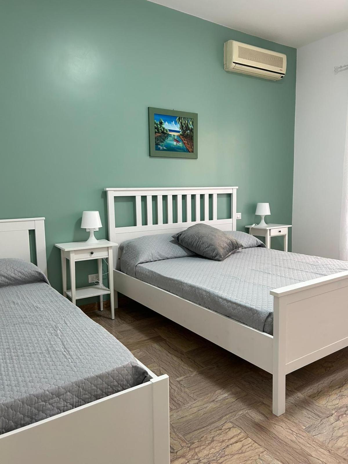 A & F Apartment โรม ภายนอก รูปภาพ